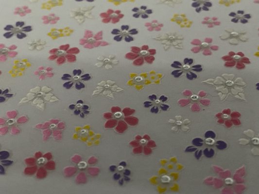 Nail Art Sticker mit Blumen und Steinchen
